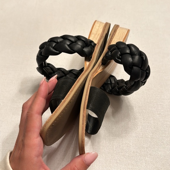 Dolce Vita Persey Black Strap Braided Sandal - Picture 5 of 8